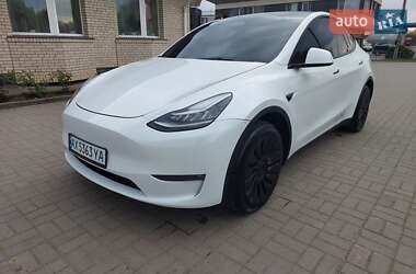 Позашляховик / Кросовер Tesla Model Y 2023 в 