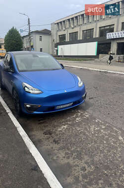 Внедорожник / Кроссовер Tesla Model Y 2021 в 