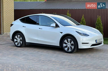 Позашляховик / Кросовер Tesla Model Y 2022 в 
