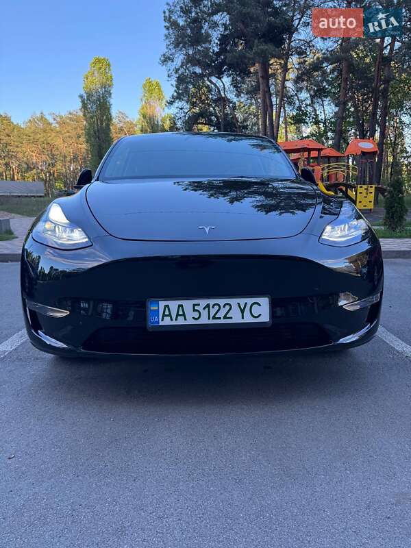 Внедорожник / Кроссовер Tesla Model Y 2024 в Киеве