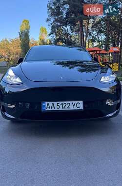 Внедорожник / Кроссовер Tesla Model Y 2024 в 