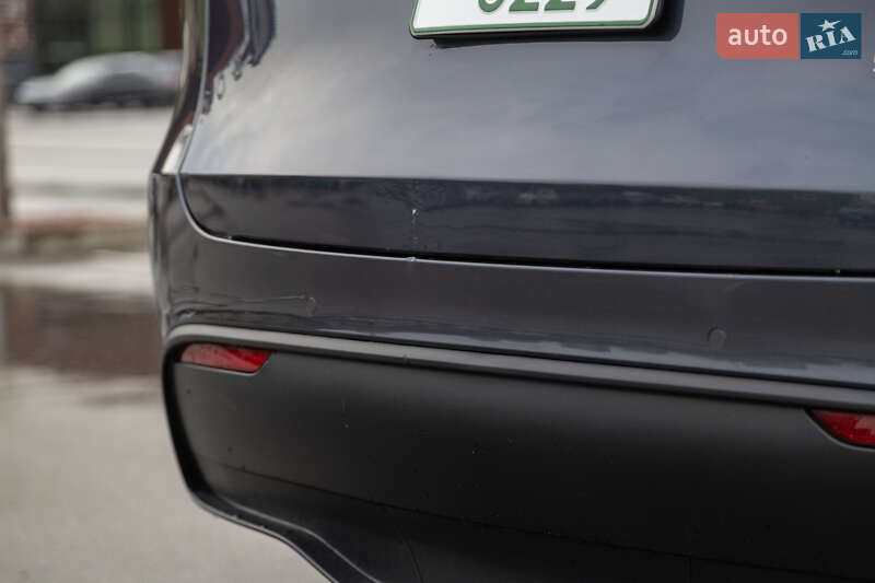 Внедорожник / Кроссовер Tesla Model Y 2022 в Киеве