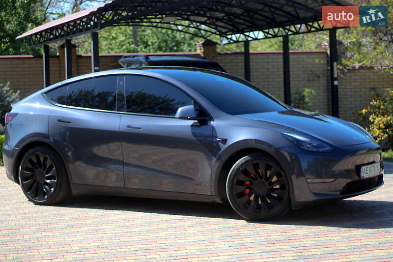 Внедорожник / Кроссовер Tesla Model Y 2021 в Днепре