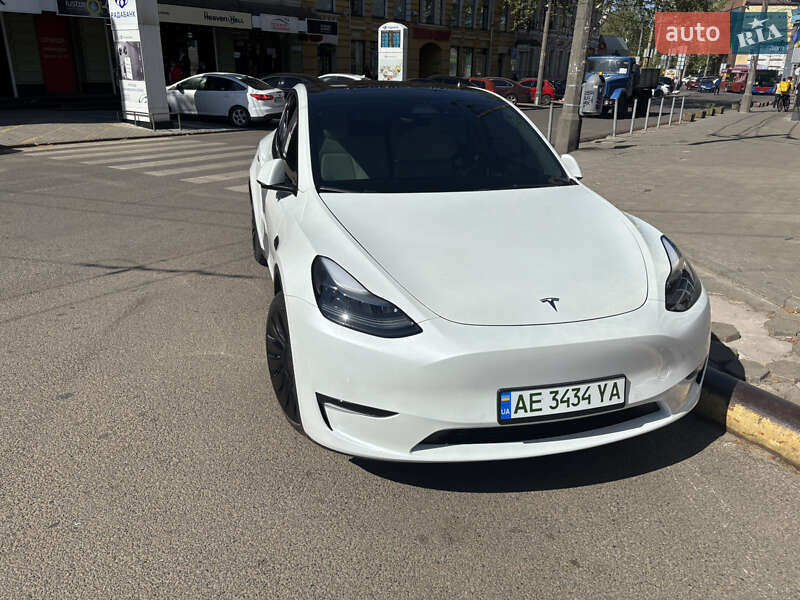 Внедорожник / Кроссовер Tesla Model Y 2022 в Днепре