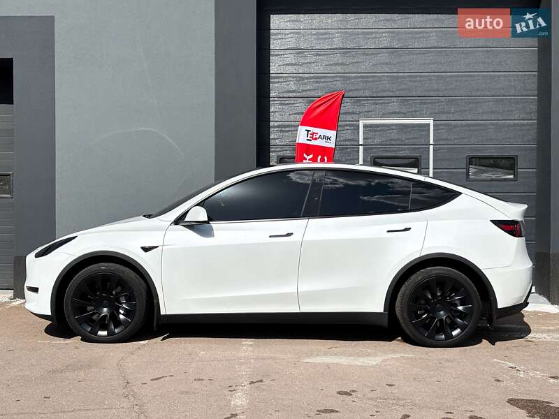 Позашляховик / Кросовер Tesla Model Y 2021 в Києві