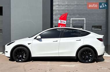 Внедорожник / Кроссовер Tesla Model Y 2021 в 