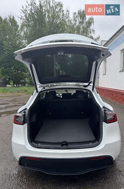 Внедорожник / Кроссовер Tesla Model Y 2022 в 