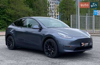 Внедорожник / Кроссовер Tesla Model Y 2023 в 