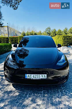 Внедорожник / Кроссовер Tesla Model Y 2021 в Днепре