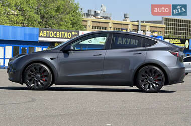 Внедорожник / Кроссовер Tesla Model Y 2023 в 
