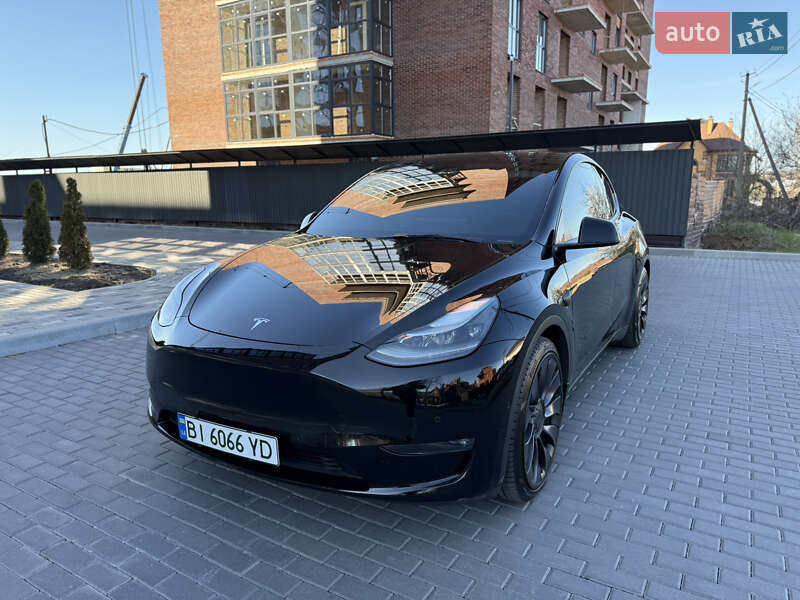 Внедорожник / Кроссовер Tesla Model Y 2021 в Полтаве