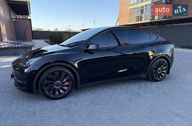 Внедорожник / Кроссовер Tesla Model Y 2021 в 