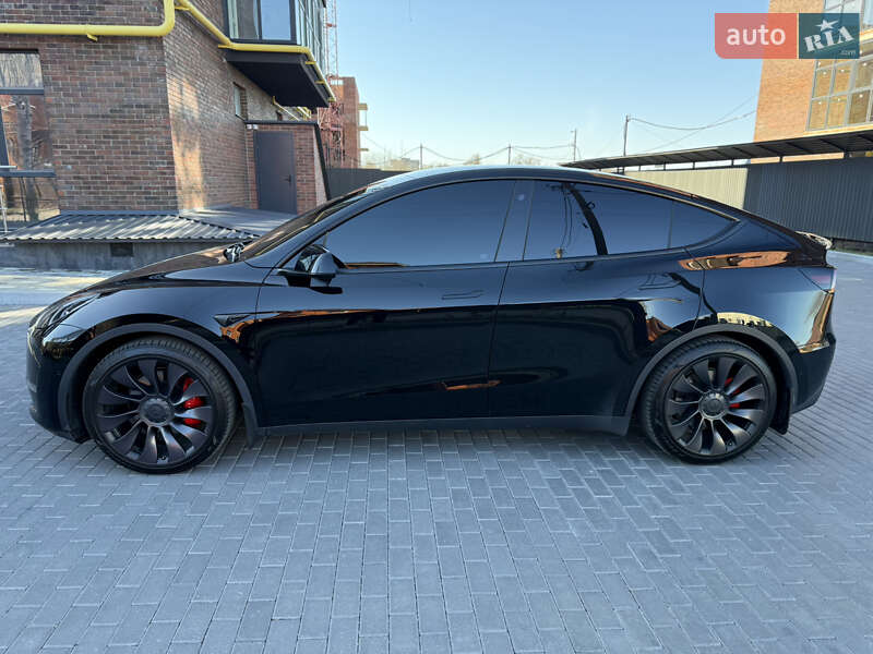 Внедорожник / Кроссовер Tesla Model Y 2021 в Полтаве