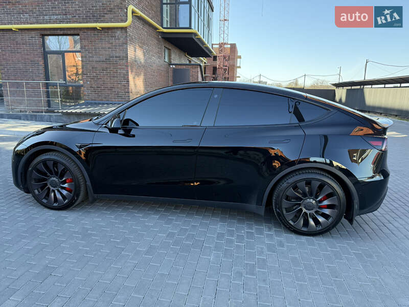 Внедорожник / Кроссовер Tesla Model Y 2021 в Полтаве