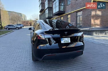 Внедорожник / Кроссовер Tesla Model Y 2021 в 