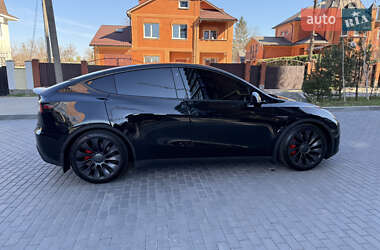 Внедорожник / Кроссовер Tesla Model Y 2021 в 