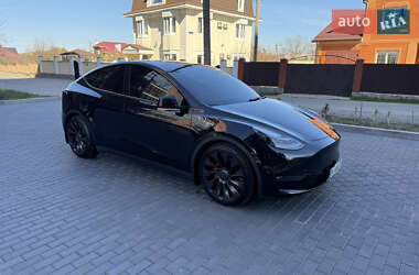 Внедорожник / Кроссовер Tesla Model Y 2021 в 