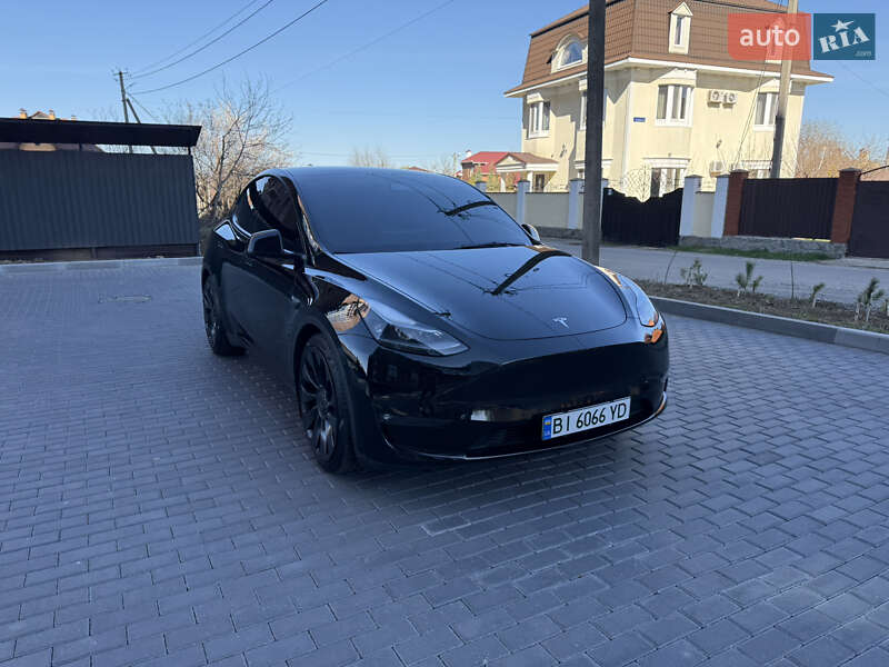 Внедорожник / Кроссовер Tesla Model Y 2021 в Полтаве