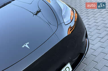 Внедорожник / Кроссовер Tesla Model Y 2021 в 