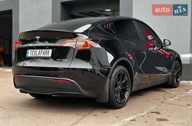 Позашляховик / Кросовер Tesla Model Y 2021 в 