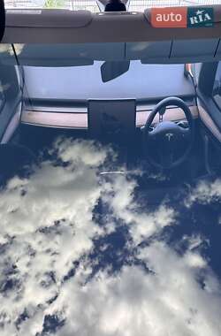 Позашляховик / Кросовер Tesla Model Y 2022 в 