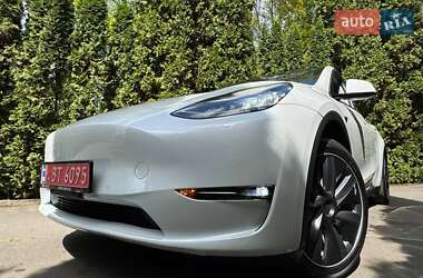 Внедорожник / Кроссовер Tesla Model Y 2022 в 