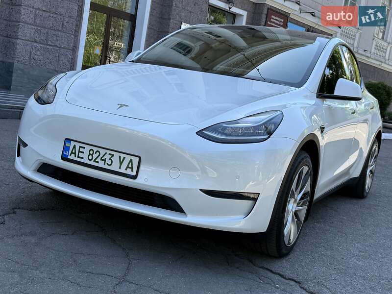 Позашляховик / Кросовер Tesla Model Y 2021 в Кам'янському