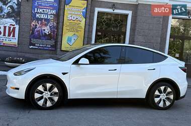Внедорожник / Кроссовер Tesla Model Y 2021 в 