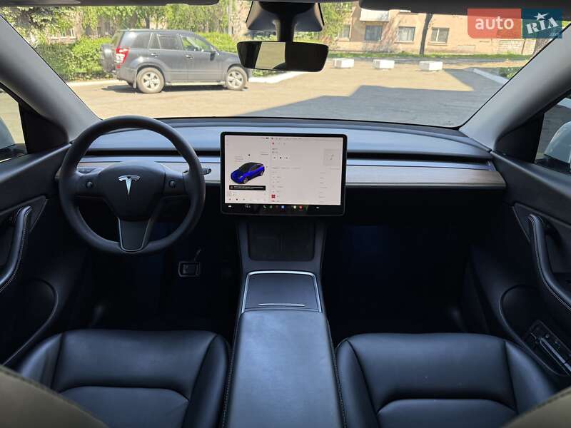 Позашляховик / Кросовер Tesla Model Y 2021 в Кам'янському