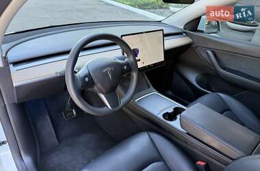 Внедорожник / Кроссовер Tesla Model Y 2021 в 