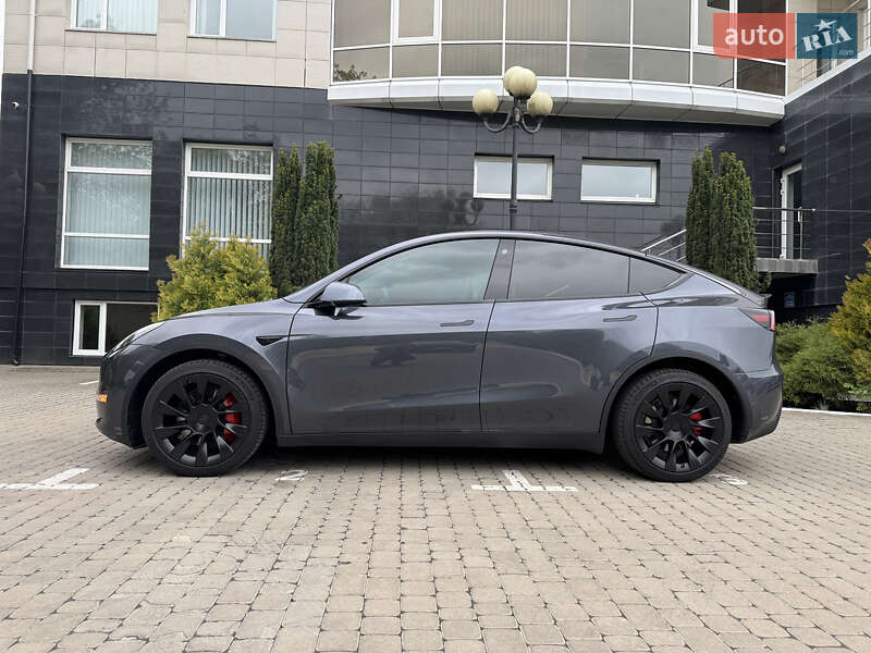 Внедорожник / Кроссовер Tesla Model Y 2021 в Виннице