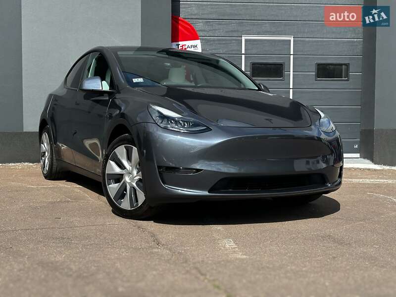 Внедорожник / Кроссовер Tesla Model Y 2023 в Киеве