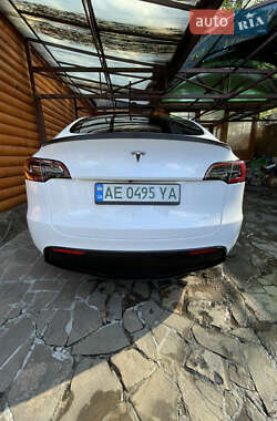 Внедорожник / Кроссовер Tesla Model Y 2021 в 