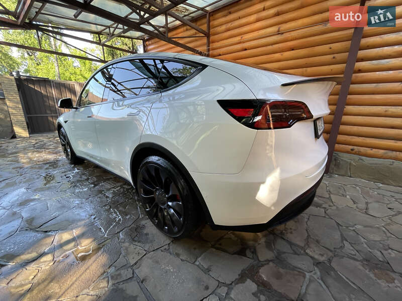 Внедорожник / Кроссовер Tesla Model Y 2021 в Днепре