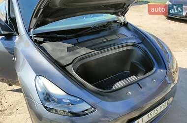Позашляховик / Кросовер Tesla Model Y 2023 в 