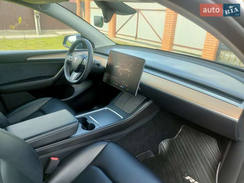 Позашляховик / Кросовер Tesla Model Y 2023 в Києві