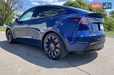 Позашляховик / Кросовер Tesla Model Y 2022 в 
