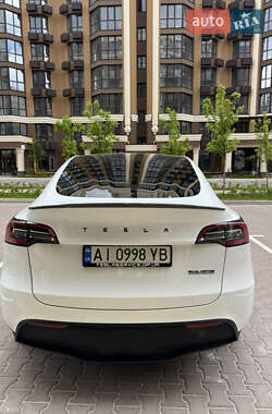 Внедорожник / Кроссовер Tesla Model Y 2021 в 