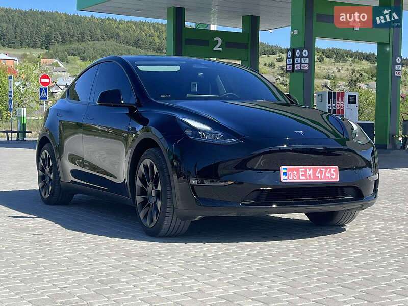 Внедорожник / Кроссовер Tesla Model Y 2023 в Тернополе