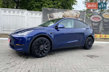 Позашляховик / Кросовер Tesla Model Y 2023 в 