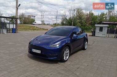 Внедорожник / Кроссовер Tesla Model Y 2024 в 
