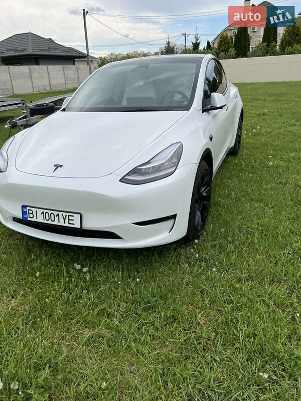 Внедорожник / Кроссовер Tesla Model Y 2022 в Полтаве