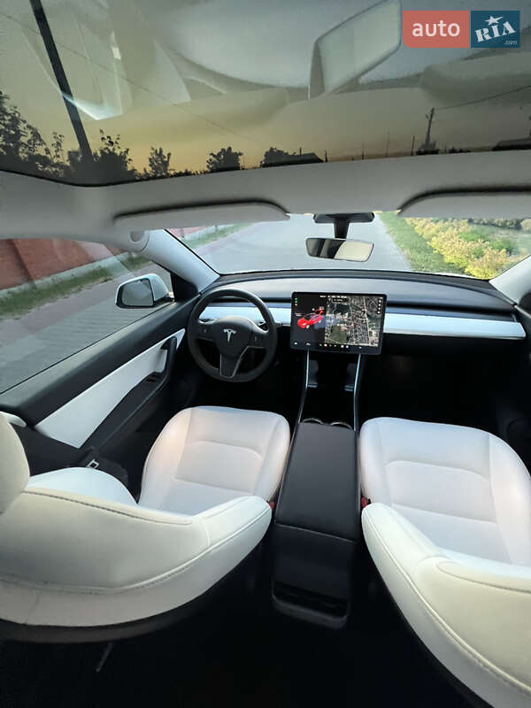 Внедорожник / Кроссовер Tesla Model Y 2020 в Луцке