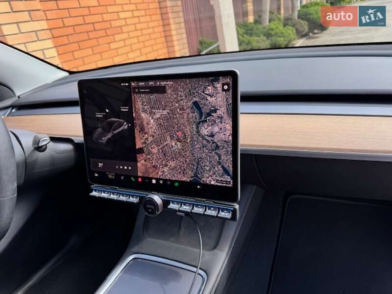 Внедорожник / Кроссовер Tesla Model Y 2022 в Киеве