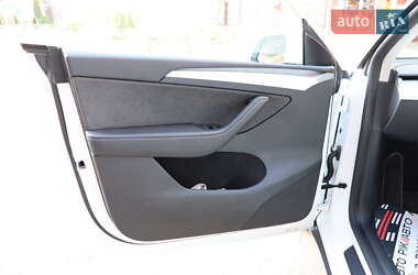 Внедорожник / Кроссовер Tesla Model Y 2023 в 