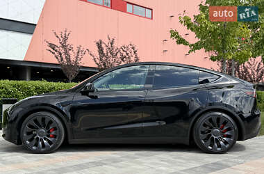 Внедорожник / Кроссовер Tesla Model Y 2023 в 