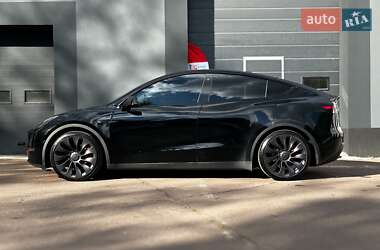 Позашляховик / Кросовер Tesla Model Y 2022 в 