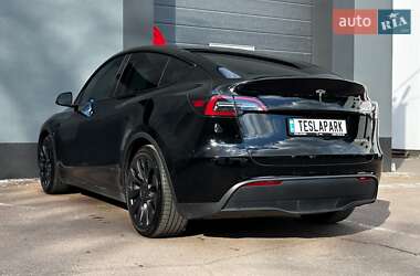 Позашляховик / Кросовер Tesla Model Y 2022 в 