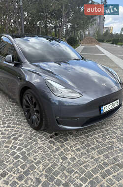 Позашляховик / Кросовер Tesla Model Y 2023 в 