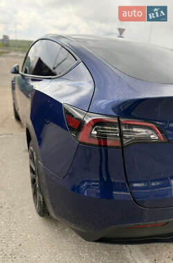 Внедорожник / Кроссовер Tesla Model Y 2022 в 